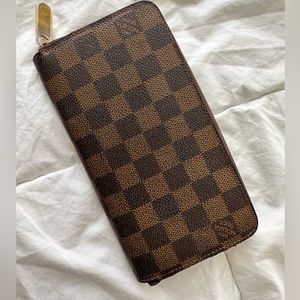 LV Damien Zippy Wallet